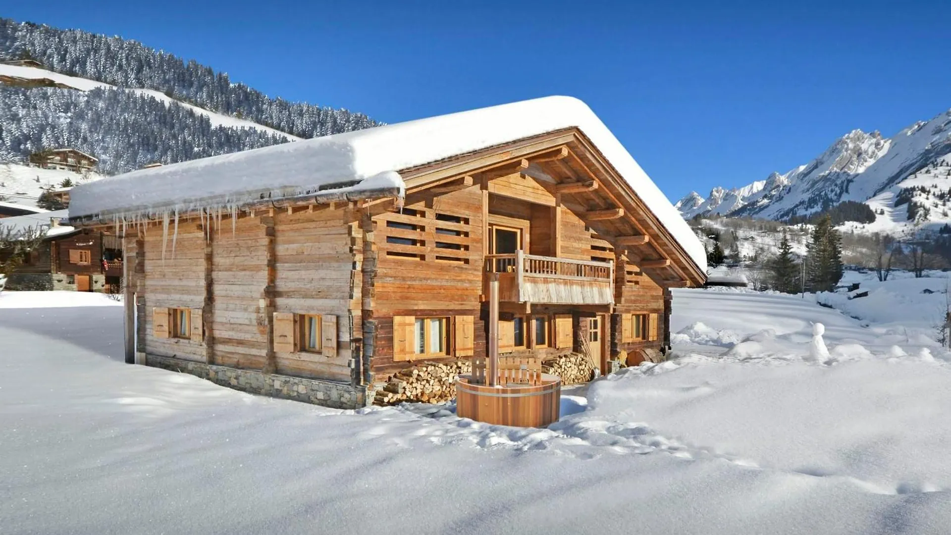 Chalet Patagonia - Ovo Network 라클루자